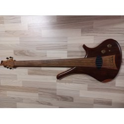 Brugt Marleaux Diva fretless 5-strenget el bas