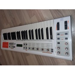 Brugt M-Audio Venom Synthesizer/Midi/Audio Interface/Keyboard