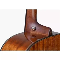 Tyma TD-10E Western Guitar inkl. kraftig transporttaske, capo, plektre &amp; rem