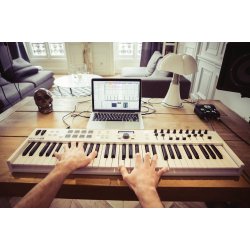 ARTURIA KeyLab Essential 61 USB/MIDI keyboard