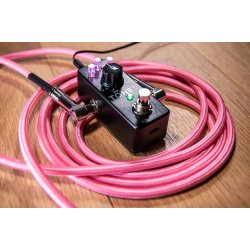 IK Multimedia TONEX ONE Modeling Pedal i Mikroformat til Guitar/Bas