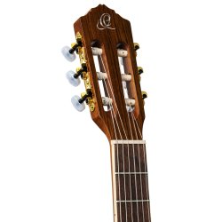Ortega RCE145NT 4/4 St�rrelse Klassisk guitar m/mikrofon inkl. taske 