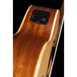 Ortega RCE138SN 4/4 St�rrelse Klassisk Guitar m/mikrofon inkl. taske 