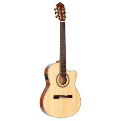 Ortega RCE138-T4 4/4 St�rrelse Klassisk Guitar m/mikrofon inkl. taske 