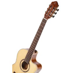 Ortega RCE138-T4 4/4 St�rrelse Klassisk Guitar m/mikrofon inkl. taske 