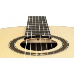 Ortega RE158RWSN 4/4 Strrelse Klassisk guitar m/mikrofon inkl. taske 