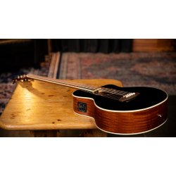 Ortega D8CE-5 5-strenget Akustisk Bas m/mikrofon