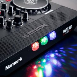 Numark Party Mix Live DJ Controller m/Indbygget Lysshow &amp; H�jttalere