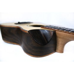 Reno RU380C grand concert ukulele 