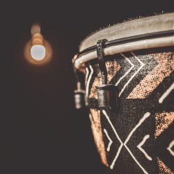 Meinl Percussion ADJ10-KA 10'' syntetisk djembe