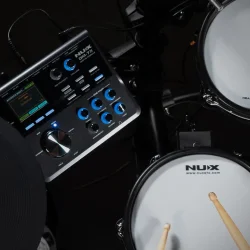 Nux DM-7X Komplet Elektrisk Trommes�t m/stativ
