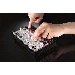 KORG VOLCA-BASS Analog Bass synth