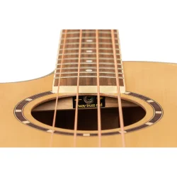 Ortega D7CE-4-L Venstreh�ndet 4-strenget Akustisk Bas m/mikrofon &amp; cutaway (Spruce/ Mahogany Natural)