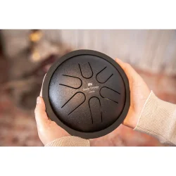 Meinl Sonic Energy MSTD1BK 6" Mini Steel Tongue Drum (C-dur, sort) inkl. pose &amp; k�ller 