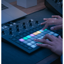 Novation Circuit Tracks Standalone Groovebox 