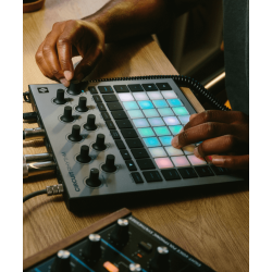 Novation Circuit Rhythm Sampler Groovebox