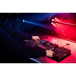 SoundSwitch Control One professionel lysstyring interface til DJ's