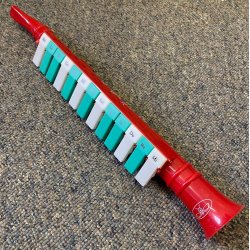 Bee BM13K Melodica Klarinet