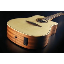 L�G T70DCE Dreadnought Cutaway Electro