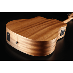 L�G T70DCE Dreadnought Cutaway Electro