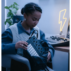 Novation Circuit Tracks Standalone Groovebox 