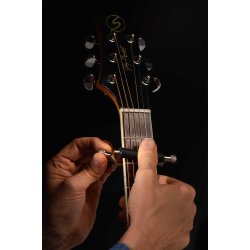 Glider Rolling Capo - GL-1 af Greg Bennett