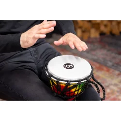Meinl Percussion JRD-TD Junior Serien 7" Syntetisk Djembe (Tie Dye)