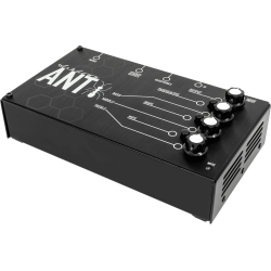 Ashdown The Ant 200w basforstrker i pedalformat