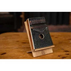 Ortega OKB4-MBK Akustisk Lydhul Kalimba C Dur 17 Noder (Akacie - Sort Sparkle) inkl.