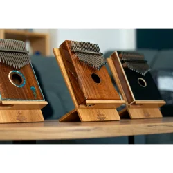 Ortega OKBST Kalimba Holder (passer til kalimbas op til 17 noder)
