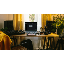 Novation Circuit Rhythm Sampler Groovebox