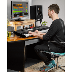 Novation Launchkey 88 [MK3] MIDI controller keyboard