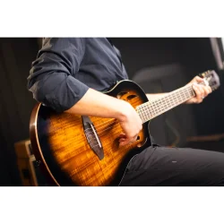 Ortega RTPDLX-ACA TourPlayer Series Slim Neck Thin body Klassisk Guitar m/mikrofon inkl. taske