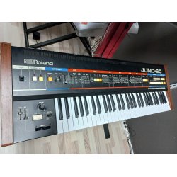 Vintage Roland Juno-60 Synth