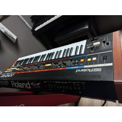 Vintage Roland Juno-60 Synth