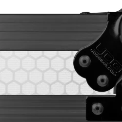 UDG Gear Ultimate Flight Case Portable Z-Style DJ Bord Plus (m/hjul)
