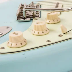 Vintage V6MRLB ICON Distressed Laguna Blue Elektrisk Guitar