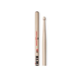 Vic Firth 8D American Classic� 8D Wood Tip Trommestikker