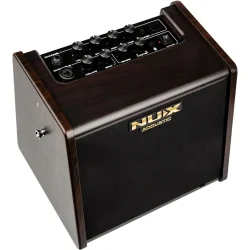 Nux AC-25 Akustisk Guitar Combo Forst�rker m/indbygget rumklang &amp; stemmeapparat (25 watt) 