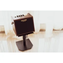 Nux AC-25 Akustisk Guitar Combo Forst�rker m/indbygget rumklang &amp; stemmeapparat (25 watt) 