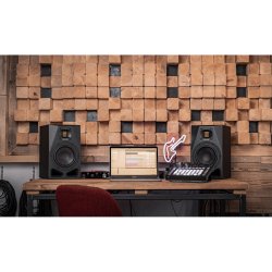 Adam Audio A7V A-Series Aktiv 2-vejs Bass Reflex Nearfield Monitor med 7'' Woofer