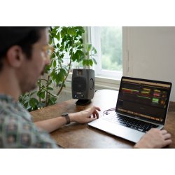 Adam Audio D3V Aktive Desktop Monitors System med 3,5'' Woofer (et par - 2 stk)