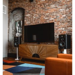 Adam Audio S3V S-Series Aktiv 3-vejs High End Precision Midfield Studio Monitor med 9 Woofer