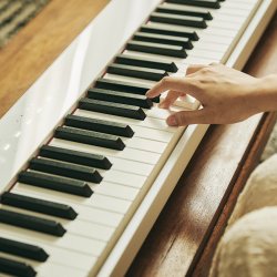 Casio Privia PX-S1100WH El Klaver