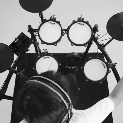 Nux DM-210 Elektrisk Tommes�t m/lydmodul, 8 pads &amp; robust rack