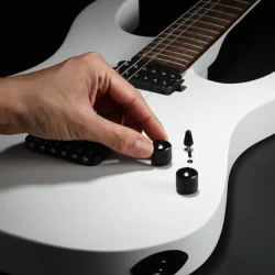 Donner DMT-100 W Elektrisk Guitar inkl. taske &amp; tilbeh�r (Hvid)