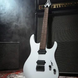 Donner DMT-100 W Elektrisk Guitar inkl. taske &amp; tilbeh�r (Hvid)