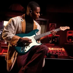 Donner DST-400B Elektrisk Guitar inkl. taske &amp; tilbeh�r (M�rkegr�n)