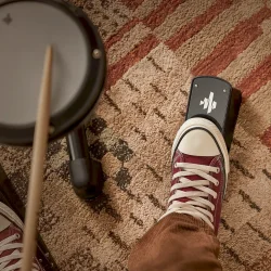 Donner DED-80 Elektrisk 'Begynder' Trommes�t (4 trommer, 3 b�kken) inkl. trommestol, pedaler m.m. 