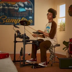 Donner DED-80 Elektrisk 'Begynder' Trommes�t (4 trommer, 3 b�kken) inkl. trommestol, pedaler m.m. 